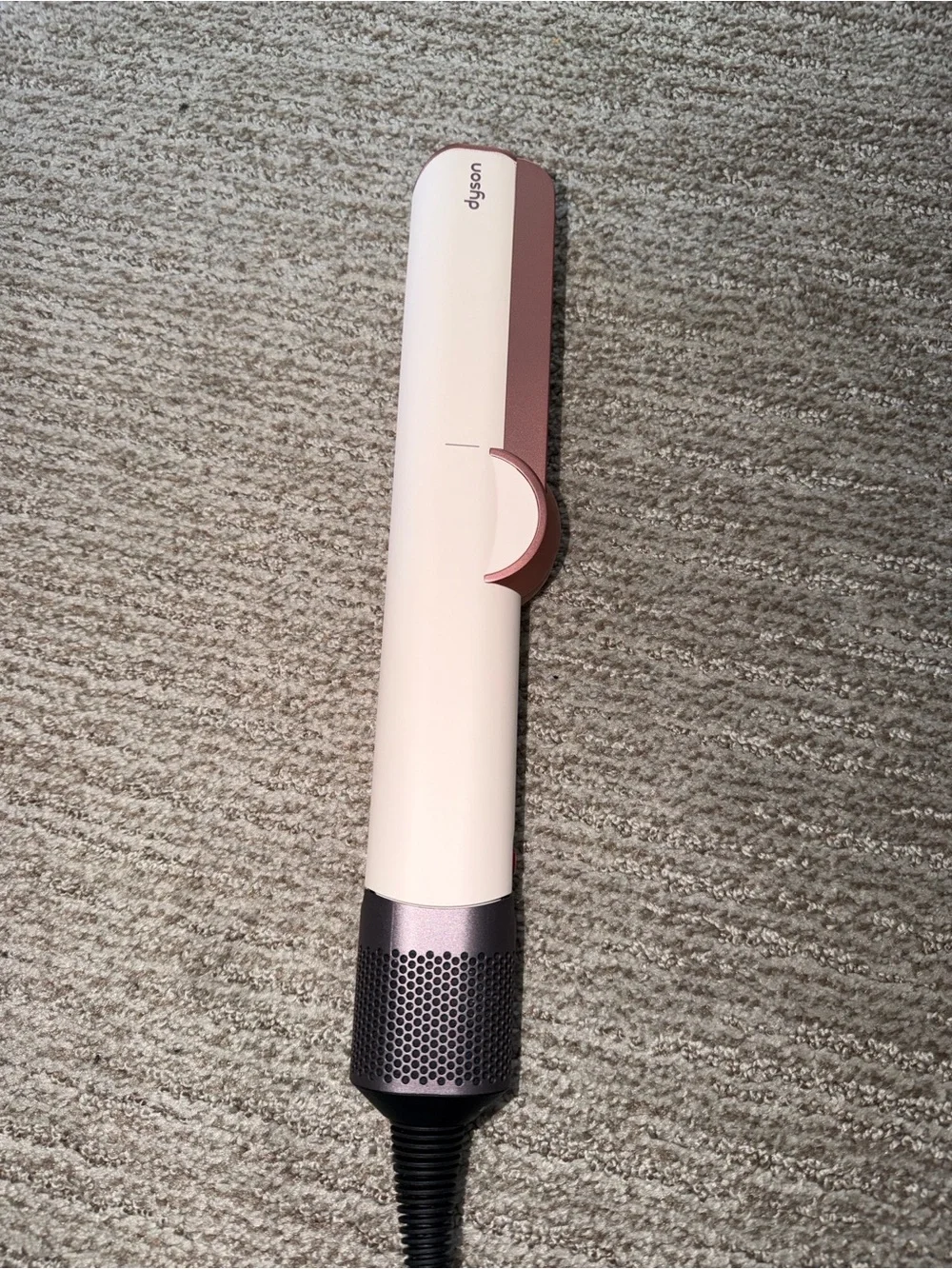 Dyson Airstrait